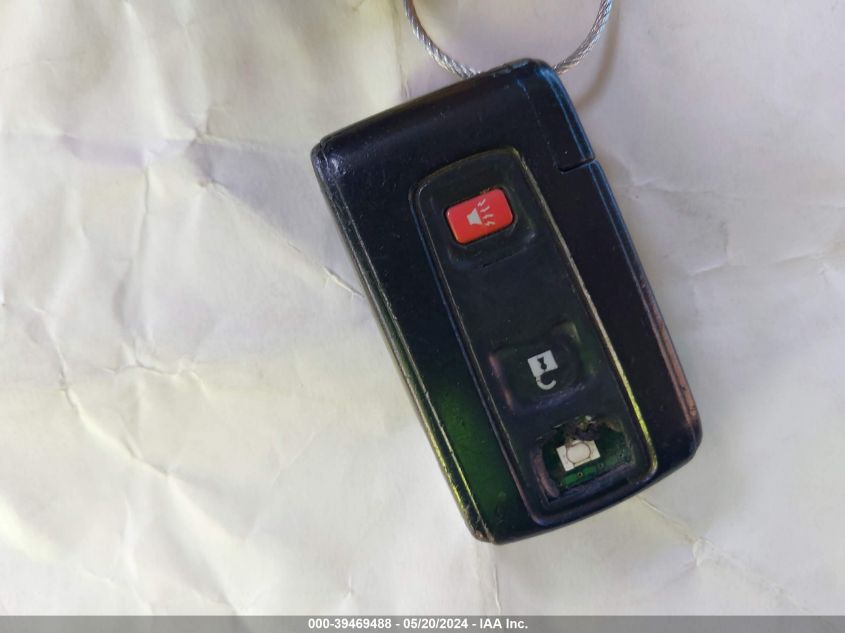 2005 Toyota Prius VIN: JTDKB20U053007781 Lot: 39469488