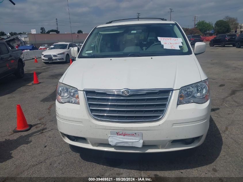 2010 Chrysler Town & Country Touring VIN: 2A4RR5D18AR358462 Lot: 39469521