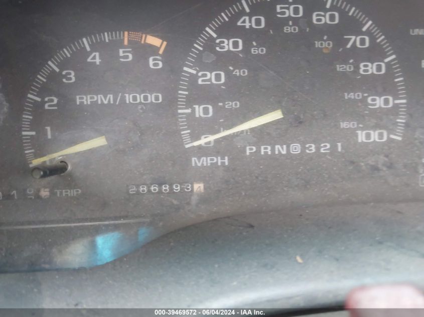 1996 Chevrolet Gmt-400 C1500 VIN: 2GCEC19RXT1180553 Lot: 39469572