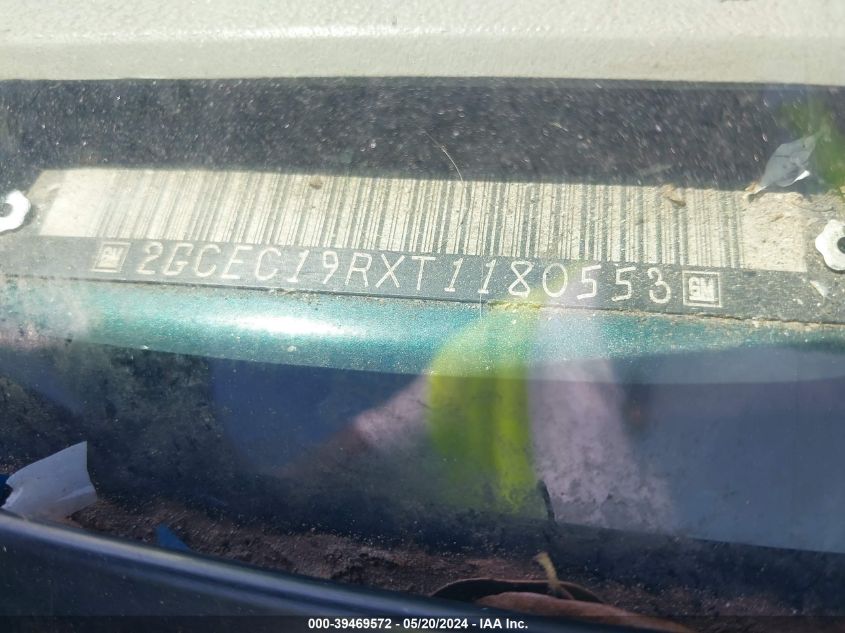 1996 Chevrolet Gmt-400 C1500 VIN: 2GCEC19RXT1180553 Lot: 39469572