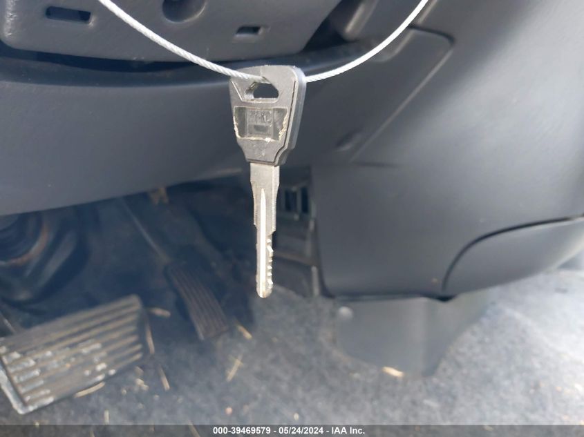 1999 Honda Cr-V Lx VIN: JHLRD284XXC012294 Lot: 39469579