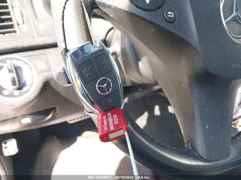 2008 Mercedes-Benz C 300 Luxury/Sport VIN: WDDGF54X68F057321 Lot: 39469637