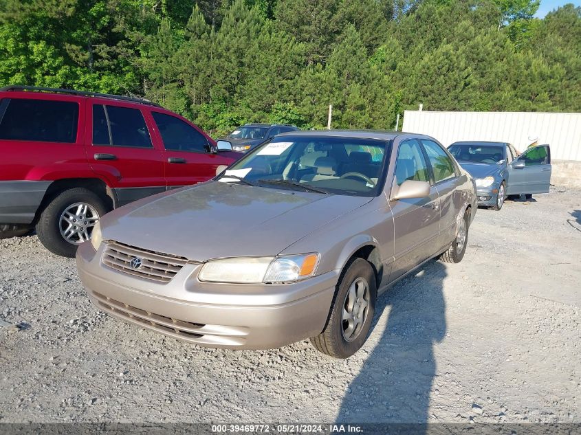 1999 Toyota Camry Le VIN: 4T1BG22K2XU878011 Lot: 39469772