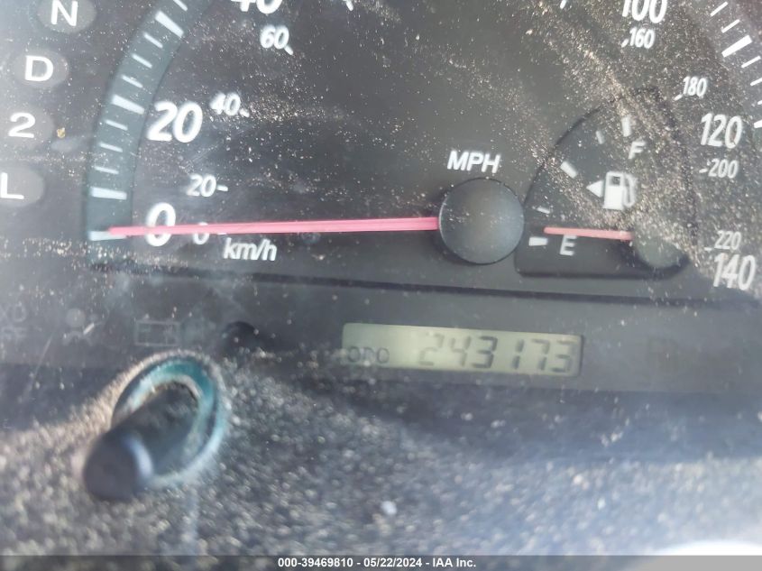 2004 Toyota Camry Le VIN: 4T1BE32K74U315785 Lot: 39469810