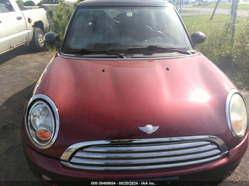 2007 Mini Cooper VIN: WMWMF33517TT53782 Lot: 39469854