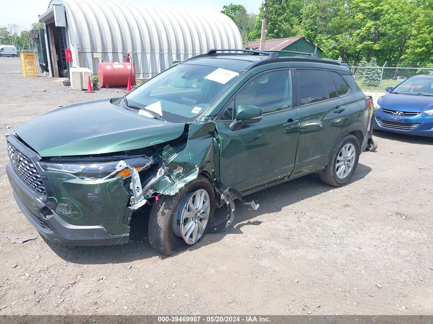 2022 Toyota Corolla Cross Le VIN: 7MUBAABG3NV038404 Lot: 39469987
