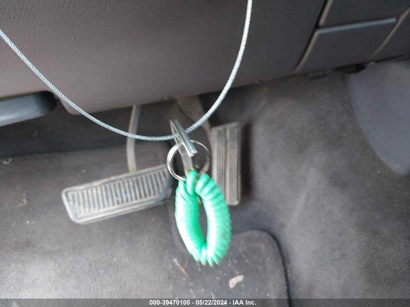 2000 Dodge Ram 1500 St VIN: 3B7HC12Y0YG113005 Lot: 39470105