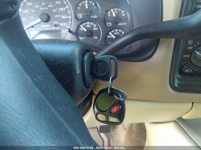 2002 Chevrolet Suburban 1500 Lt VIN: 1GNFK16Z22J156965 Lot: 39470229