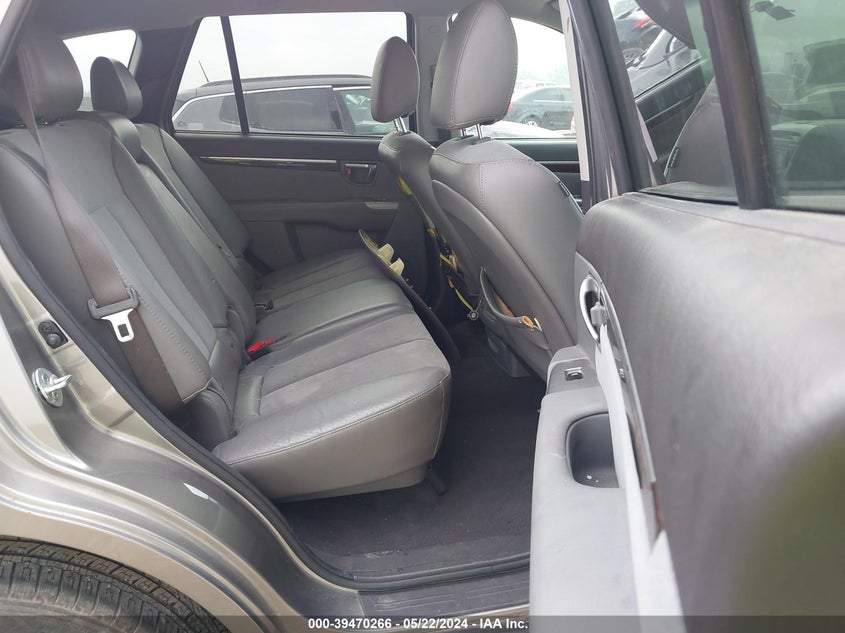 2012 Hyundai Santa Fe Se VIN: 5XYZH4AG7CG121240 Lot: 39470266