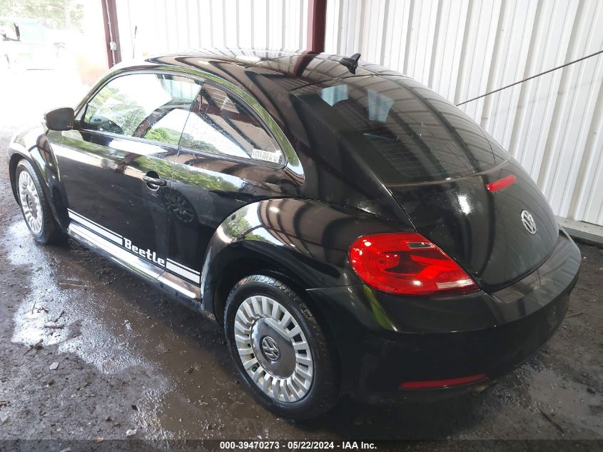 2014 Volkswagen Beetle 2.5L VIN: 3VWJP7AT6EM615042 Lot: 39470273