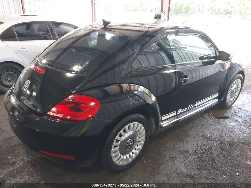 2014 Volkswagen Beetle 2.5L VIN: 3VWJP7AT6EM615042 Lot: 39470273