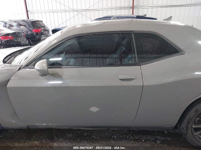 2018 Dodge Challenger Sxt Plus VIN: 2C3CDZAG8JH112404 Lot: 39470347