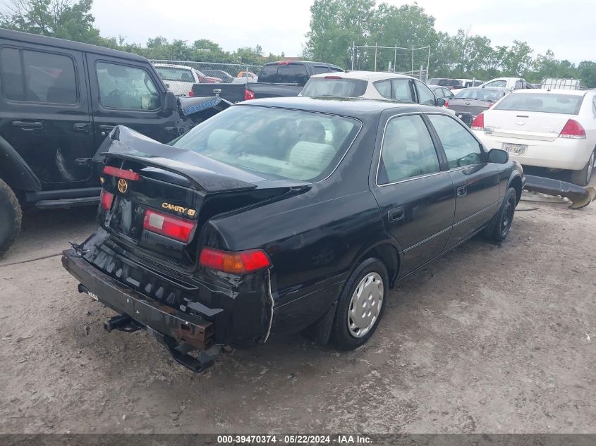 1999 Toyota Camry Ce VIN: 4T1BG22K2XU390483 Lot: 39470374