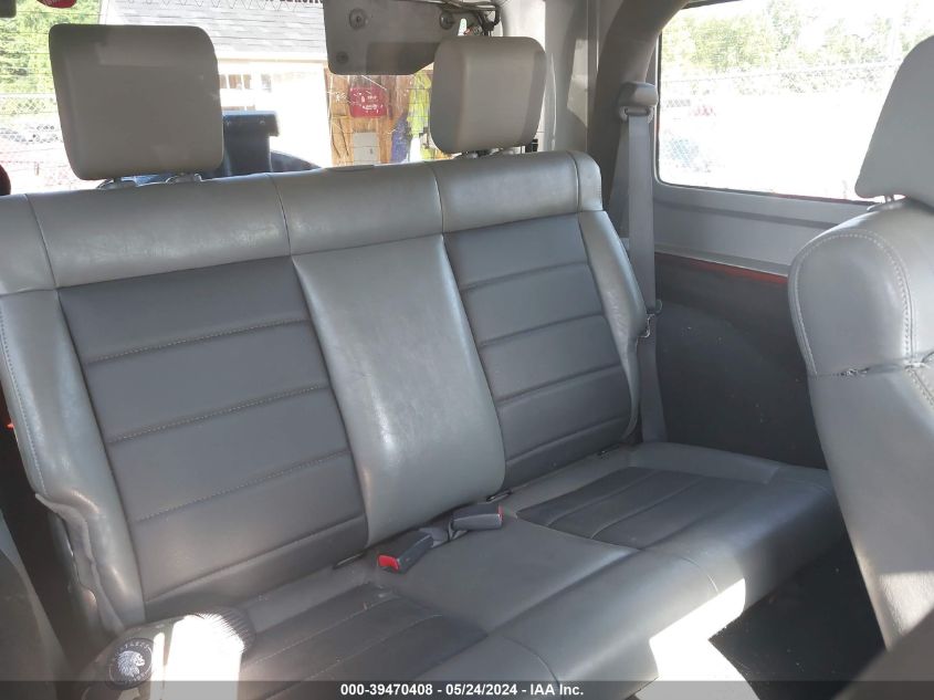 2009 Jeep Wrangler X VIN: 1J4FA241X9L734379 Lot: 39470408