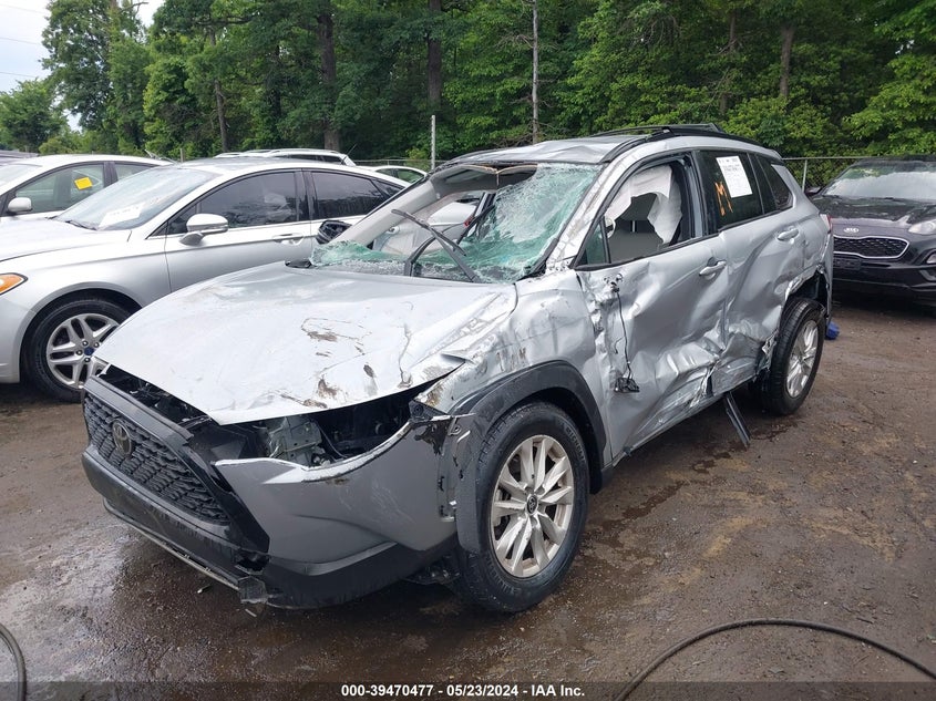 2022 Toyota Corolla Cross Le VIN: 7MUCAAAGXNV015952 Lot: 39470477