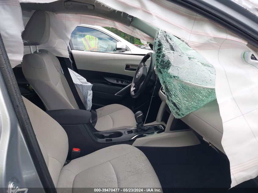 2022 Toyota Corolla Cross Le VIN: 7MUCAAAGXNV015952 Lot: 39470477