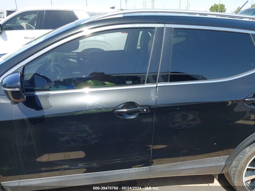 2019 NISSAN ROGUE SPORT SL - JN1BJ1CR1KW620199