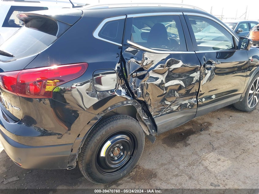 2019 NISSAN ROGUE SPORT SL - JN1BJ1CR1KW620199
