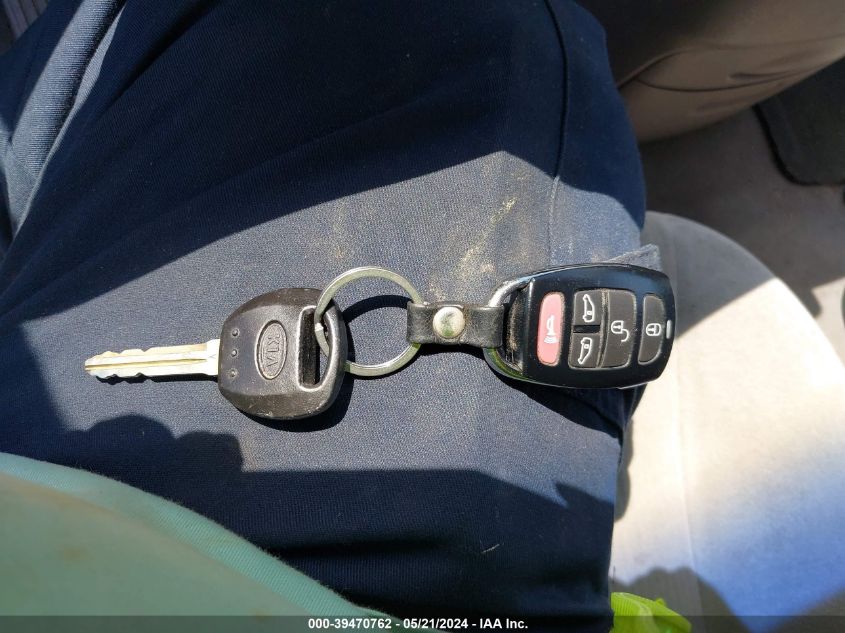 2007 Kia Sedona Lx VIN: KNDMB233776181411 Lot: 39470762