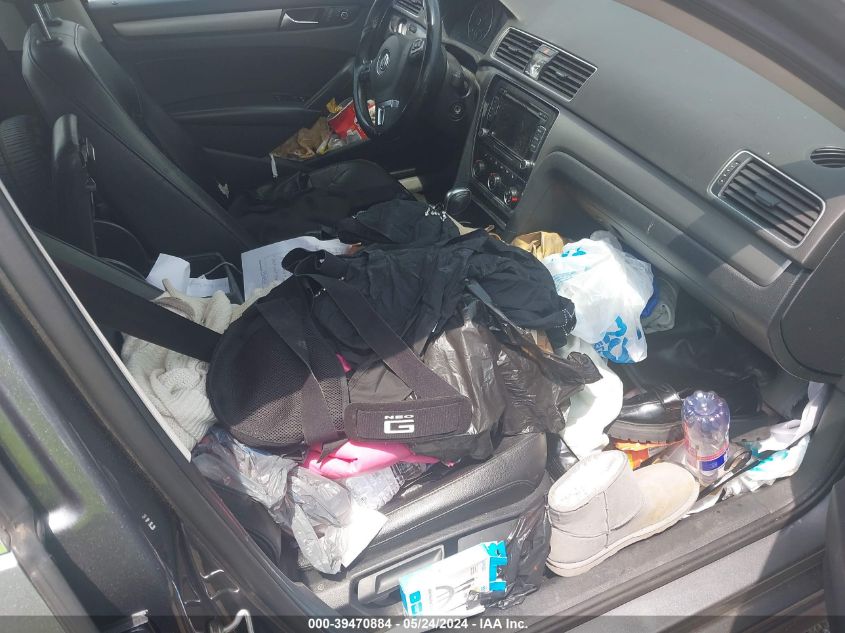 2015 VOLKSWAGEN PASSAT 1.8T SE - 1VWBT7A3XFC025672