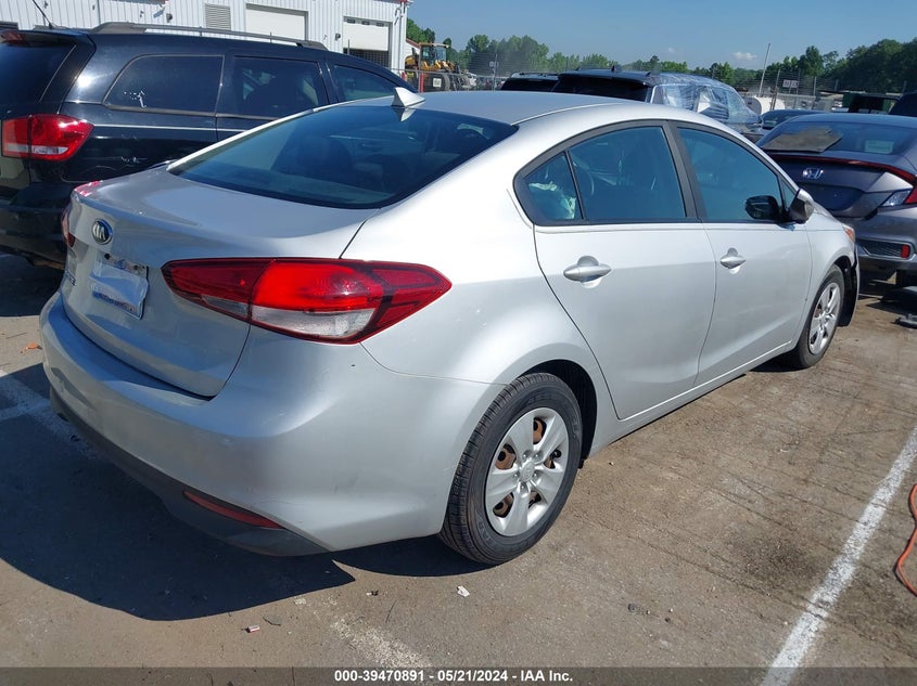 2017 KIA FORTE LX - 3KPFK4A71HE104782