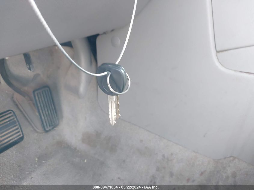 2005 Chevrolet Suburban 1500 Lt VIN: 3GNEC16Z85G253411 Lot: 39471034