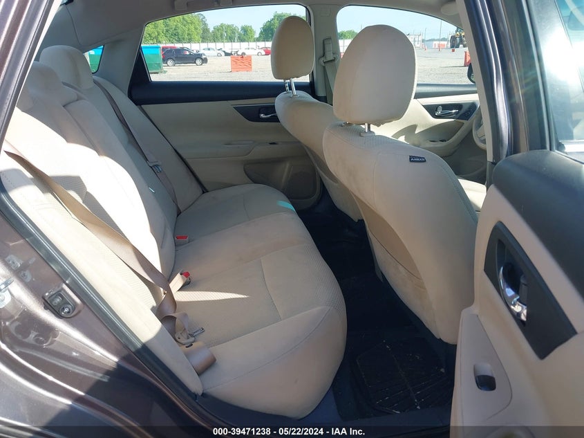 2015 Nissan Altima 2.5 Sv VIN: 1N4AL3AP5FC225083 Lot: 39471238