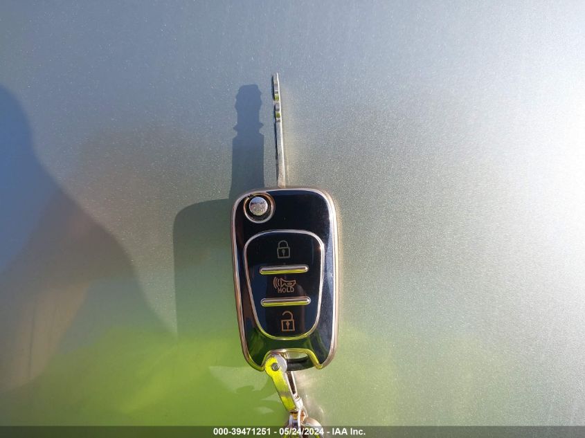 2011 Kia Soul ! VIN: KNDJT2A28B7214770 Lot: 39471251