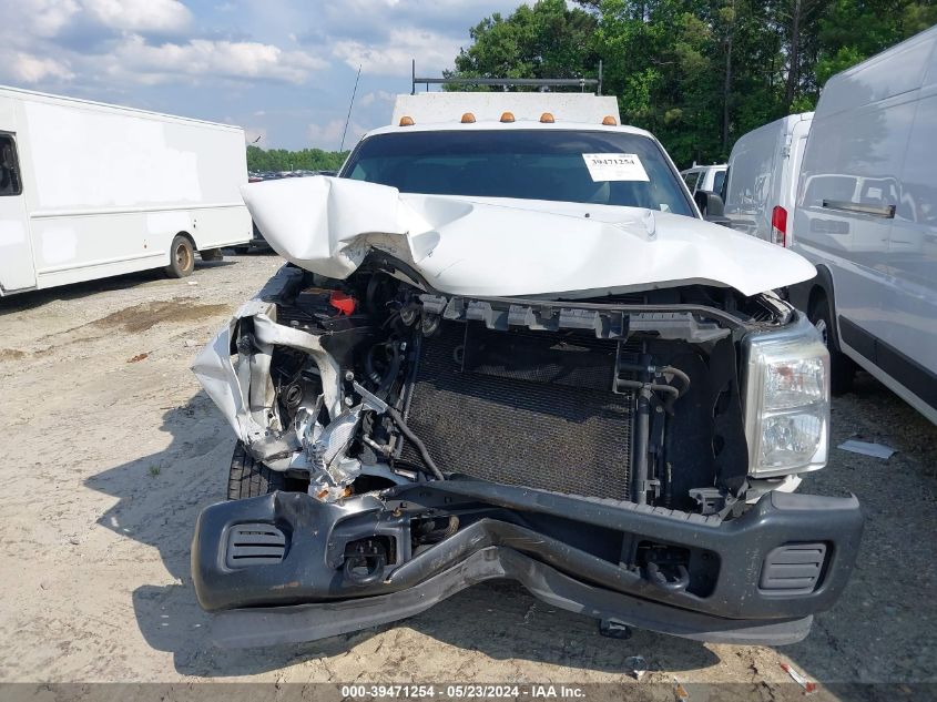 2015 Ford F-350 Chassis VIN: 1FD7W3E62FEC82872 Lot: 39471254