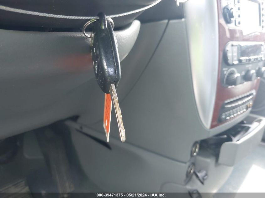 2007 Chrysler Town & Country Limited VIN: 2A8GP64L57R160272 Lot: 39471375