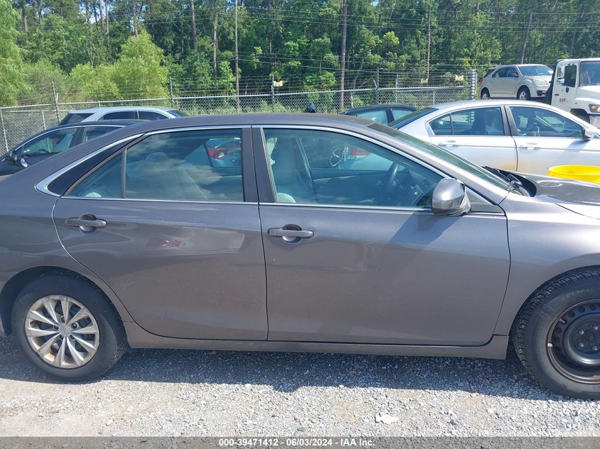 2016 Toyota Camry Le VIN: 4T4BF1FKXGR547979 Lot: 39471412