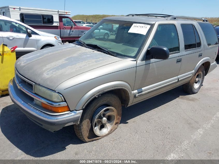 1GNCS13W112135305 2001 Chevrolet Blazer Lt