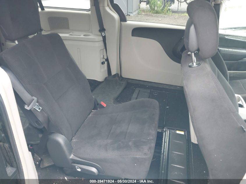 2011 Chrysler Town & Country Touring VIN: 2A4RR5DG6BR621621 Lot: 39471924