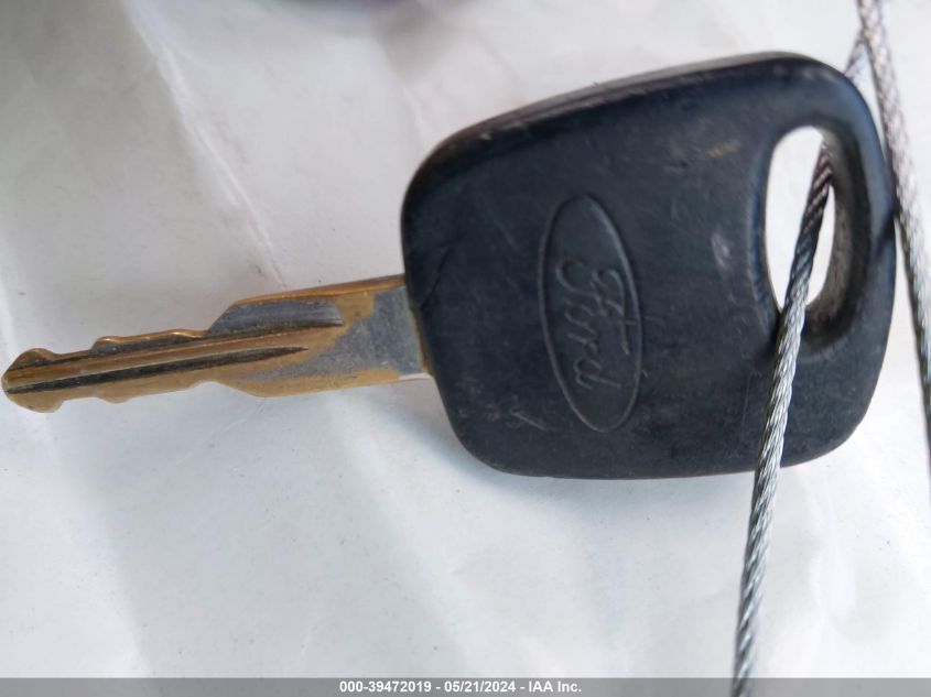 2000 Ford Mustang VIN: 1FAFP4046YF204218 Lot: 39472019