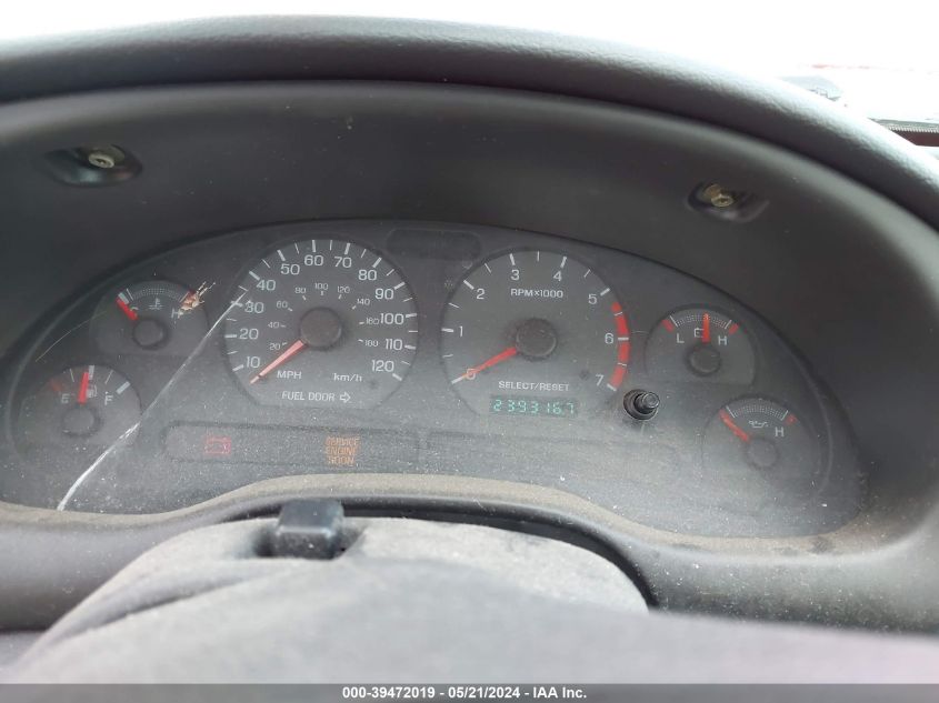 2000 Ford Mustang VIN: 1FAFP4046YF204218 Lot: 39472019