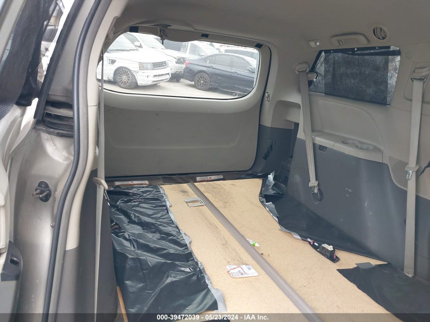 2017 Toyota Sienna Le 8 Passenger VIN: 5TDKZ3DC5HS829689 Lot: 39472039