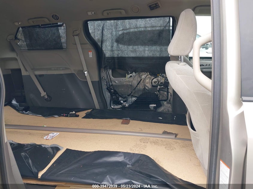 2017 Toyota Sienna Le 8 Passenger VIN: 5TDKZ3DC5HS829689 Lot: 39472039