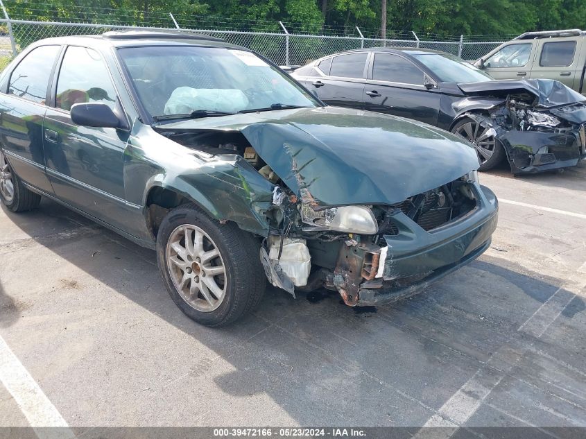 2000 Toyota Camry Xle V6 VIN: 4T1BF28K1YU951669 Lot: 39472166