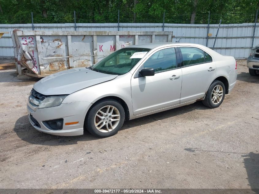 2010 Ford Fusion S VIN: 3FAHP0GA0AR180147 Lot: 39472177