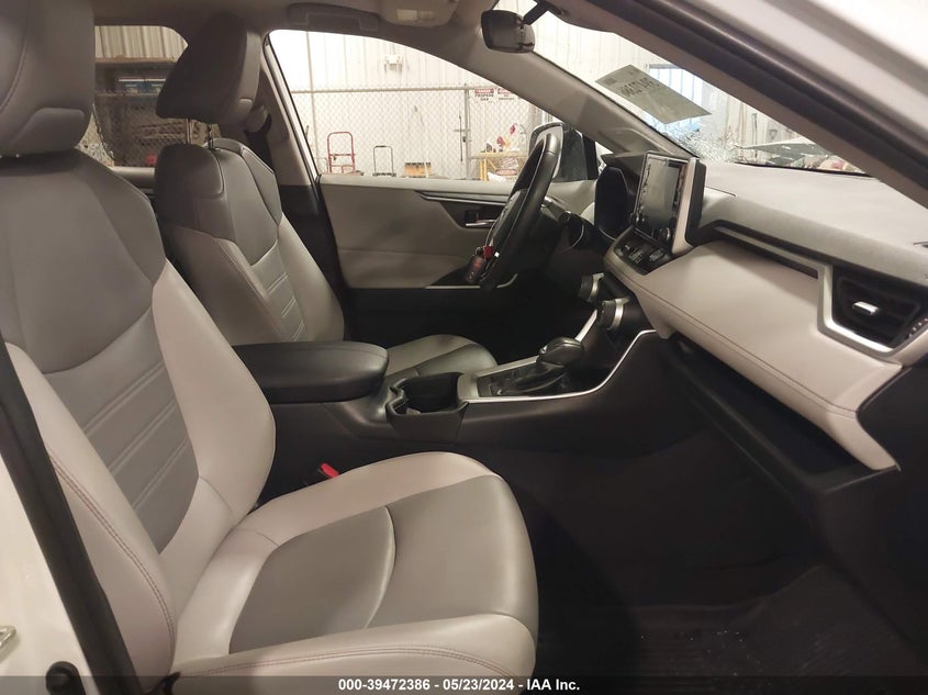 2019 TOYOTA RAV4 XLE PREMIUM - 2T3A1RFV1KC032304