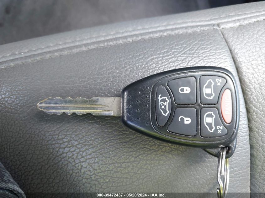 2006 Chrysler Town & Country Limited VIN: 2A8GP64L66R923088 Lot: 39472437