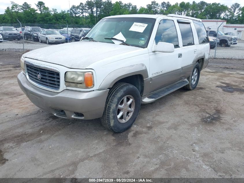 1999 Cadillac Escalade Standard VIN: 1GYEK13R9XR411932 Lot: 39472539