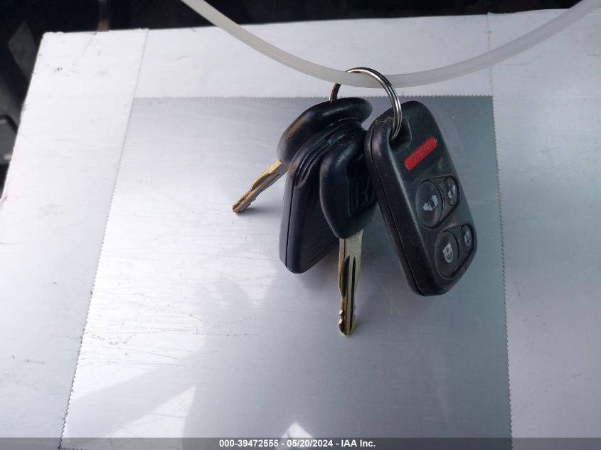 2002 Honda Odyssey Ex VIN: 5FNRL18672B000935 Lot: 39472555