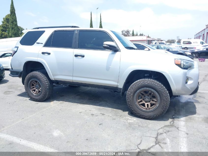 2020 Toyota 4Runner Trd Off Road Premium VIN: JTEBU5JR4L5825856 Lot: 39472659