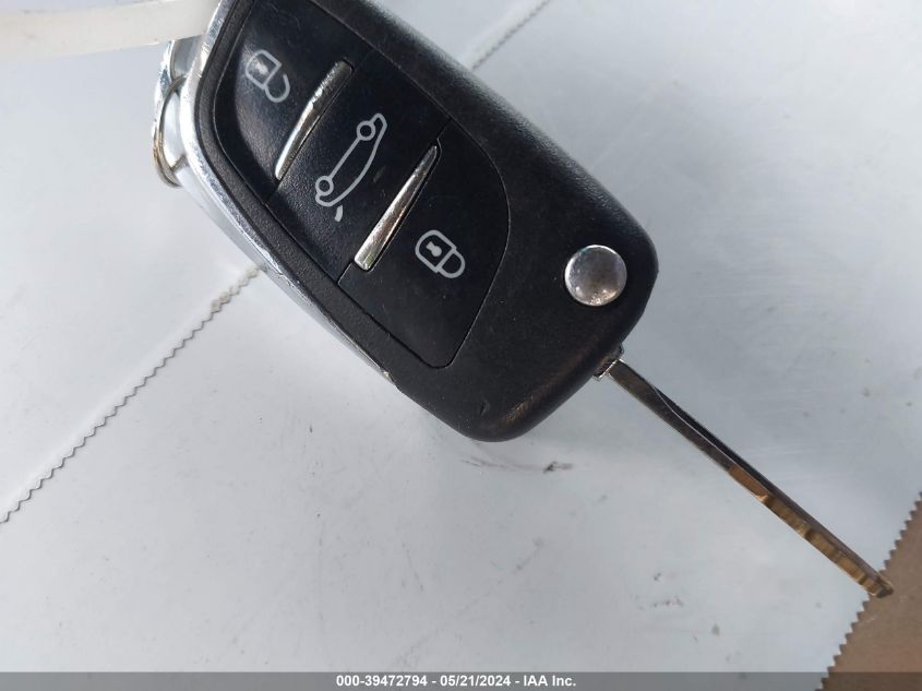 2013 Hyundai Elantra Se VIN: KMHDH6AE8DU010728 Lot: 39472794