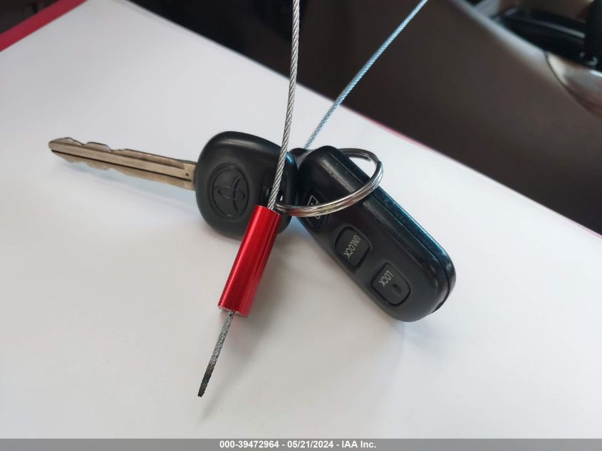 2004 Toyota Sequoia Sr5 V8 VIN: 5TDBT44A34S213506 Lot: 39472964