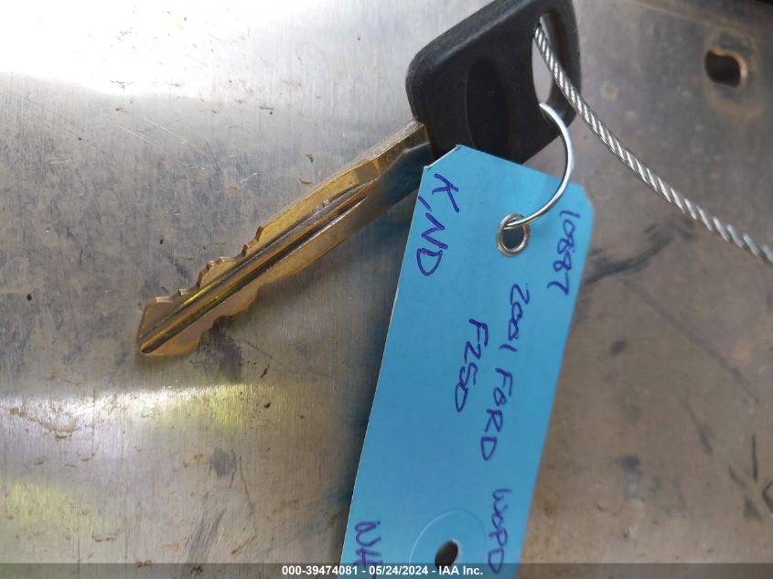 2001 Ford F-250 Lariat/Xl/Xlt VIN: 1FTNX20LX1EC00010 Lot: 39474081