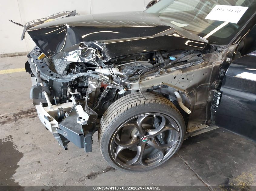 2018 Alfa Romeo Giulia Ti Sport Rwd VIN: ZARFAECN6J7589159 Lot: 39474110