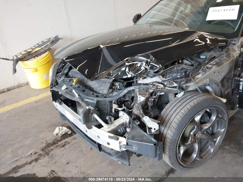 2018 Alfa Romeo Giulia Ti Sport Rwd VIN: ZARFAECN6J7589159 Lot: 39474110