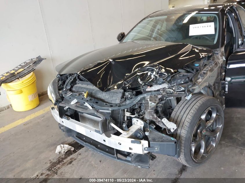 2018 Alfa Romeo Giulia Ti Sport Rwd VIN: ZARFAECN6J7589159 Lot: 39474110